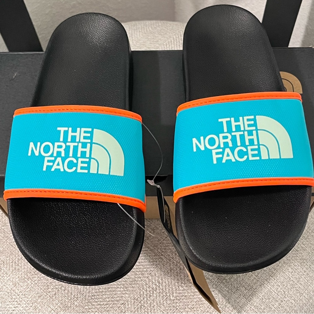 THE NORTH FACE NWT AUTHENTIC YOUTH BASE CAMP LITTLE GIRL SLIDE III SANDAL